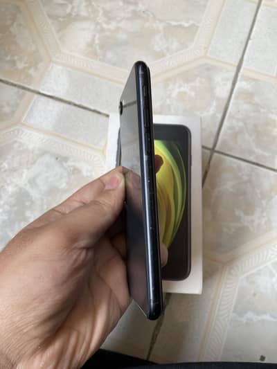 Iphone se 2020 128gb pta approved