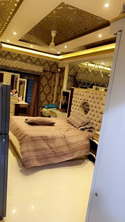 Prime Location 1050 Square Feet Flat Is Available For rent In Cosmopolitan Society