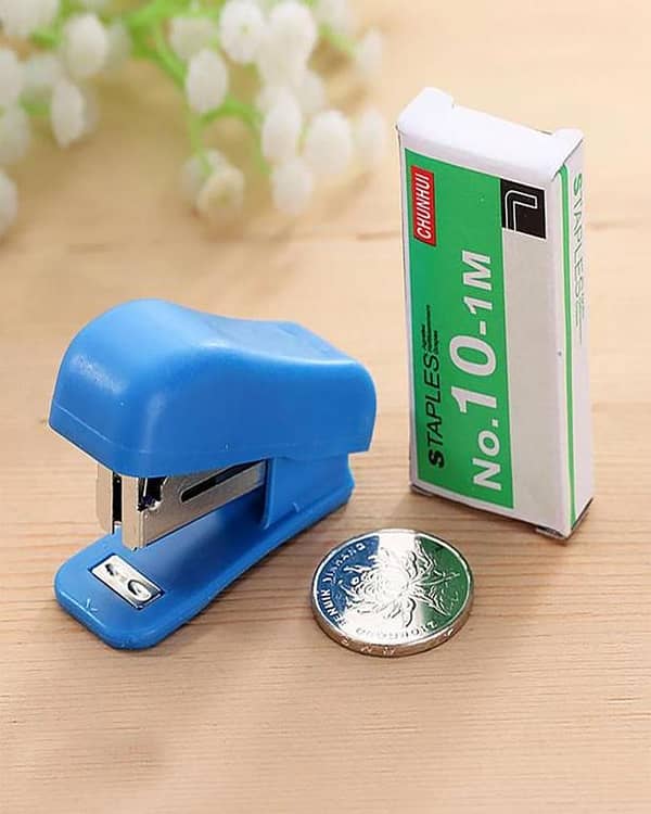 Mini Small Stapler and Staples Set