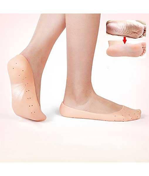 Anti Crack Silicone Socks for Foot Care (Full Socks) by Model: Anti Crack Silicone Socks for Foot Care (Full Socks)