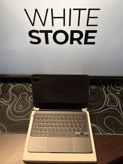 Apple iPad Pro 11 Magic Keyboard  For M4 and M5