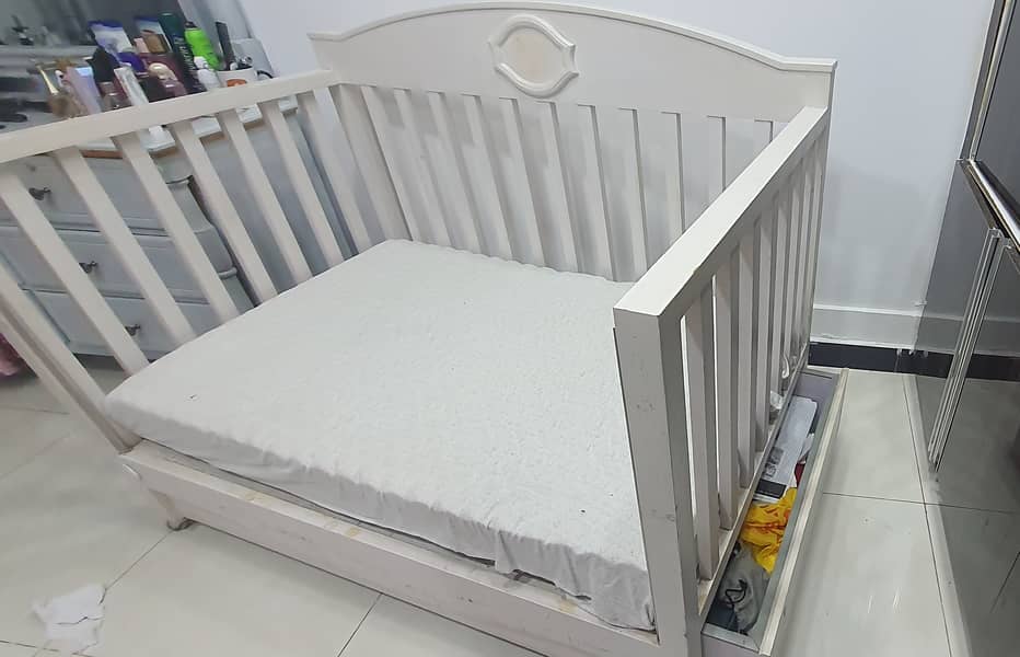 Big size solid wood cot 0