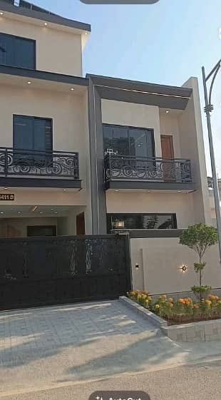 A House Of 1800 Square Feet In Islamabad