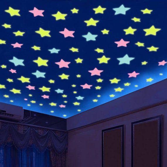 Pack of 100 3D Star Glow-in-the-Dark Wall Stickers for Kids' Rooms and Ceilings