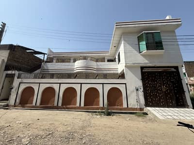 10 Marla House For Sale .