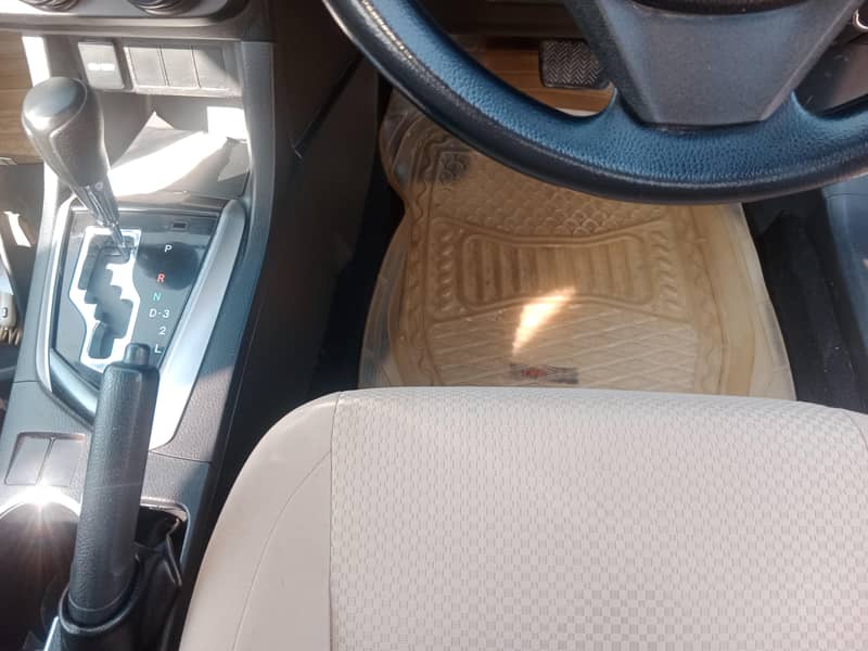 Toyota gli auto 2016 4