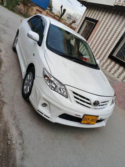 Toyota Corolla Altis super white 1.6