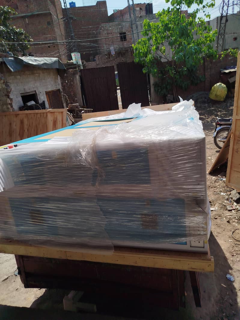 Laser cutting machine 3