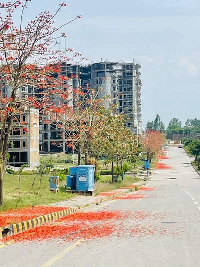 10 Marla Residential Plot For sale In Top City 1