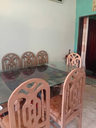 Dining table for sale