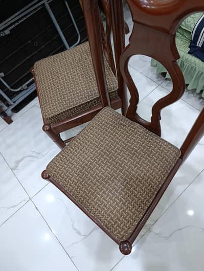 22 mm Glass with 8 Chairs  8×4