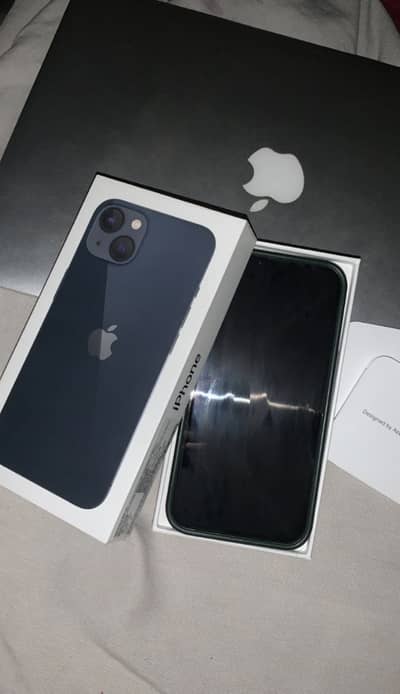 Apple iPhone 13