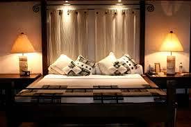 Furnished rooms on rent for professionals at ideal location of FSD