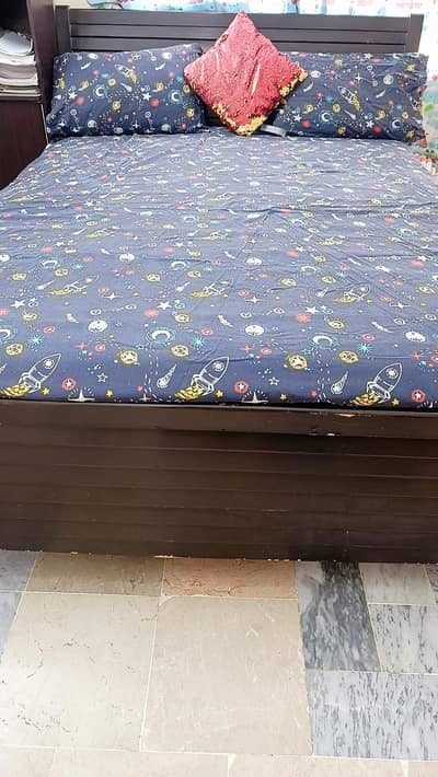 bed with mattress