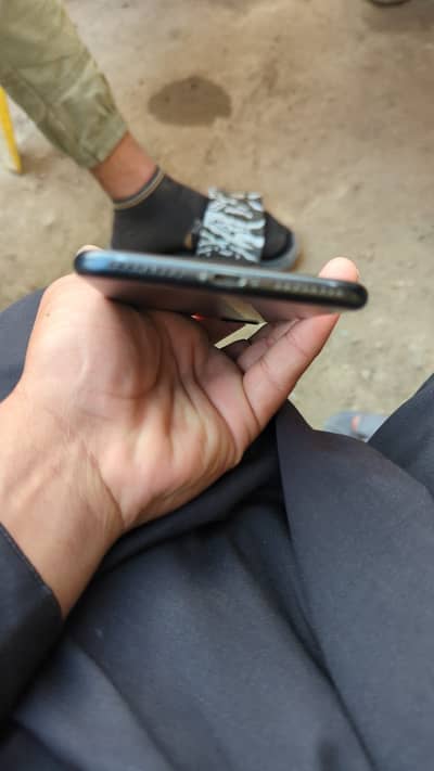 iPhone 7plus 128gb bettri 100 original hain baki I: msla nhi set 10/10