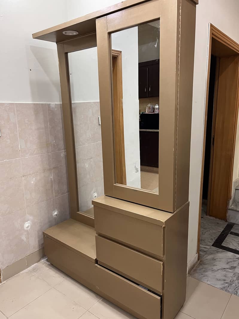 Dressing Table 2