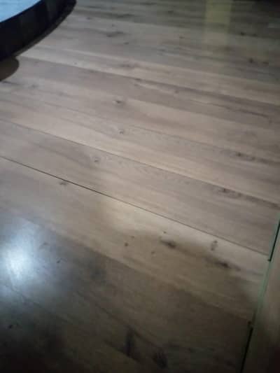 WOOD FLOOR
