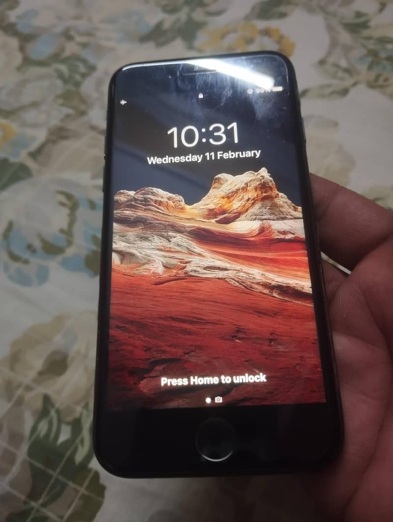 iphone 7 with box 0