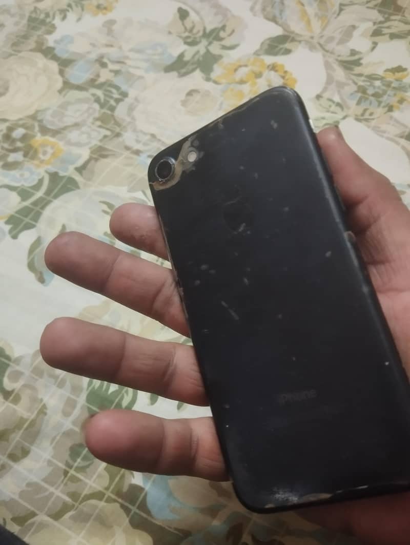 iphone 7 with box 2