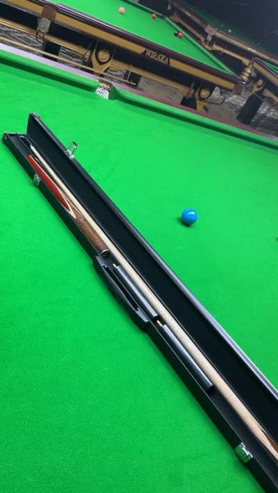 snooker cue