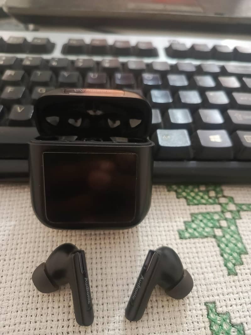 Audionic earbuds 810 1