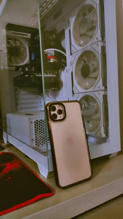 IPhone 11 Pro Max / 256gb rear golden factory unlocked