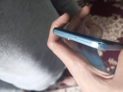 vivo y 33s mobile lush 8+4 gb / 128 gb