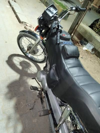 United 125 (2018 Model)