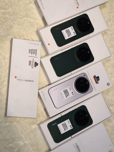 Xiaomi 17 Ultra Green Color Box Packed 16GB 512GB Non Active