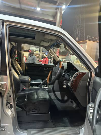 Mitsubishi Pajero GDI 2003 imported 3400cc Petrol for pajero lovers