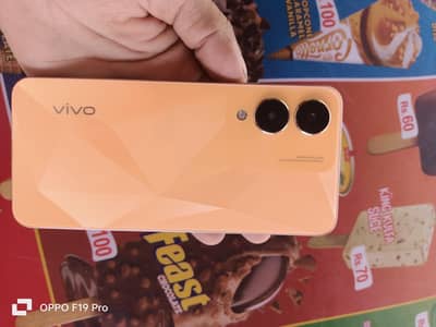 neat and clean 10 by 9 condition 4gb ram 128 memory box charger sath h