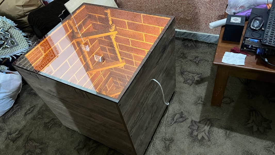 unique illusion table 5