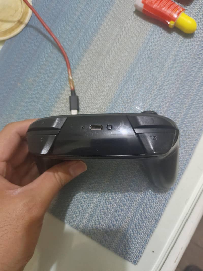 Nintendo Switch pro controller original 2