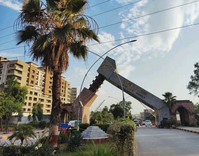 2 Bedroom Corner Flat For Sale