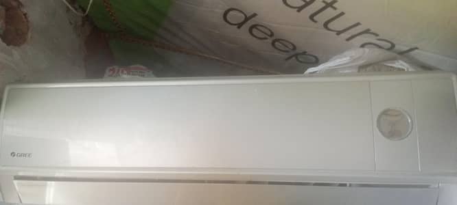 gree cz8 none invrtr 1.5 ton good condition ac