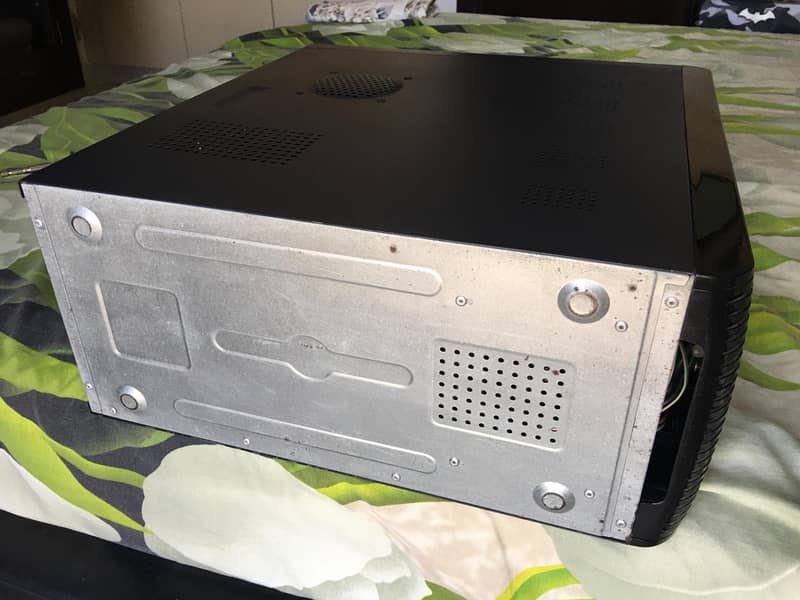 Intel (Gaming PC /Workstation / CPU) 4