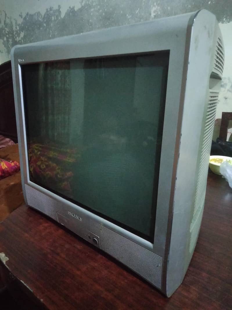 sony Trinitron wega flat screen 1