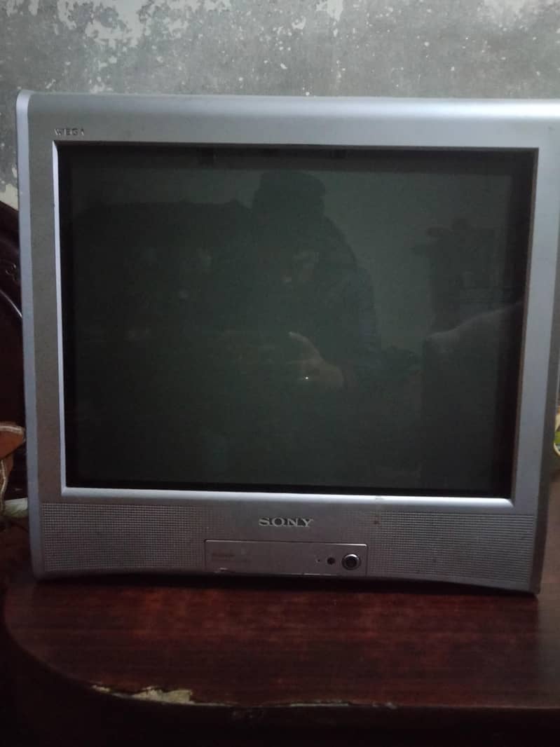 sony Trinitron wega flat screen 2