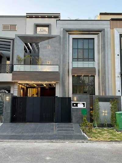 A Well Designed House Is Up For sale In An Ideal Location In Park View City