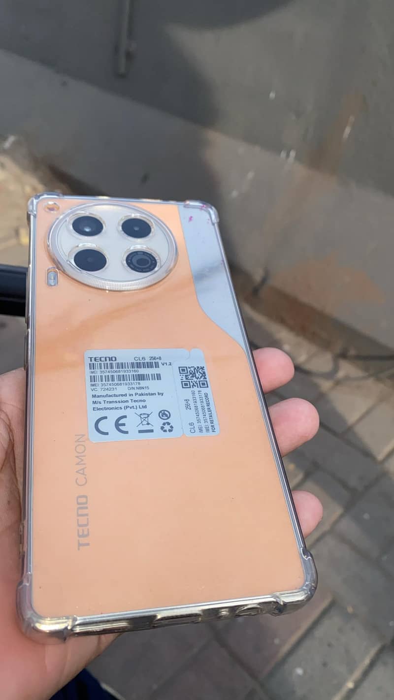Tecno camon 30 2