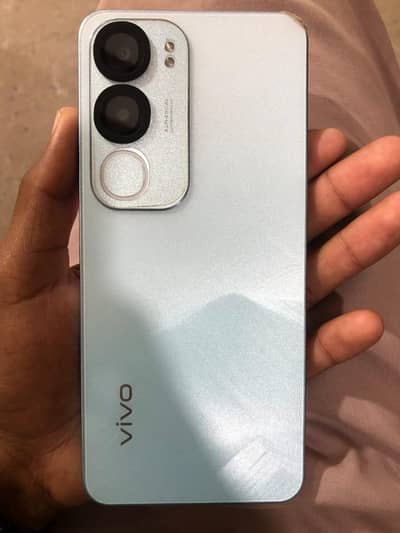 vivo y19s 6 128  10 by 10 with box and charger 2 month warranty