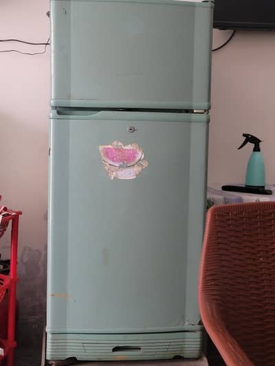 2 door refrigerator condition 7/10