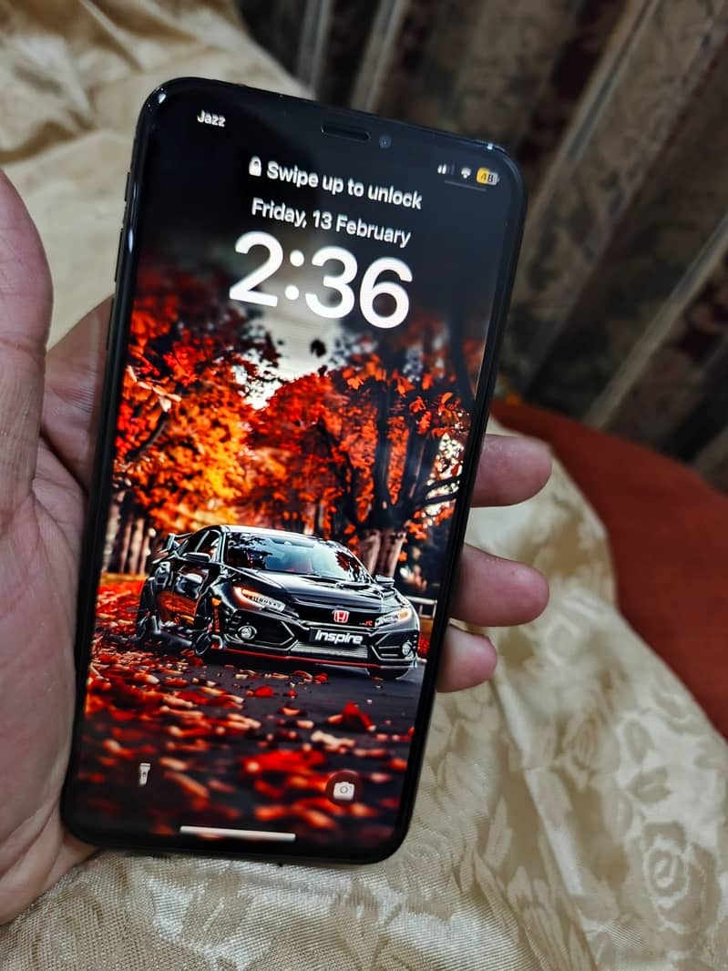 iPhone XS Max 0