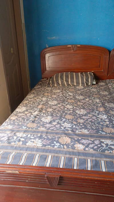 used single bed for sale just in 10k |good condition and pure wood