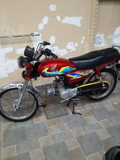 Honda 70 2o2l model neat condition O3OO 9488 7ll