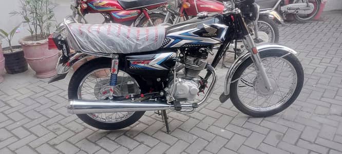 BRAND NEW  nbr bnd ho to same nbr whtsap py msg krlyn reply mil jayag