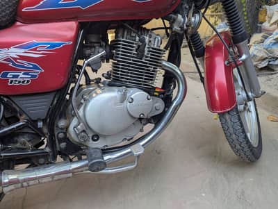 Suzuki GS 150 2017