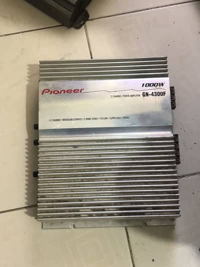 Pioneer 2 channel amplifier