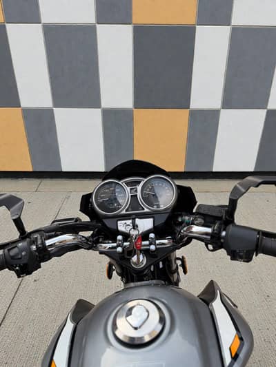 Honda CB150F new bike h just 2500km used