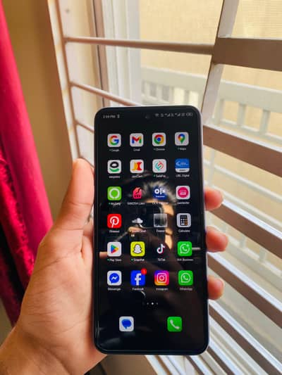 Infinix hot 30 play  8/128GB Pta Approved with complete box